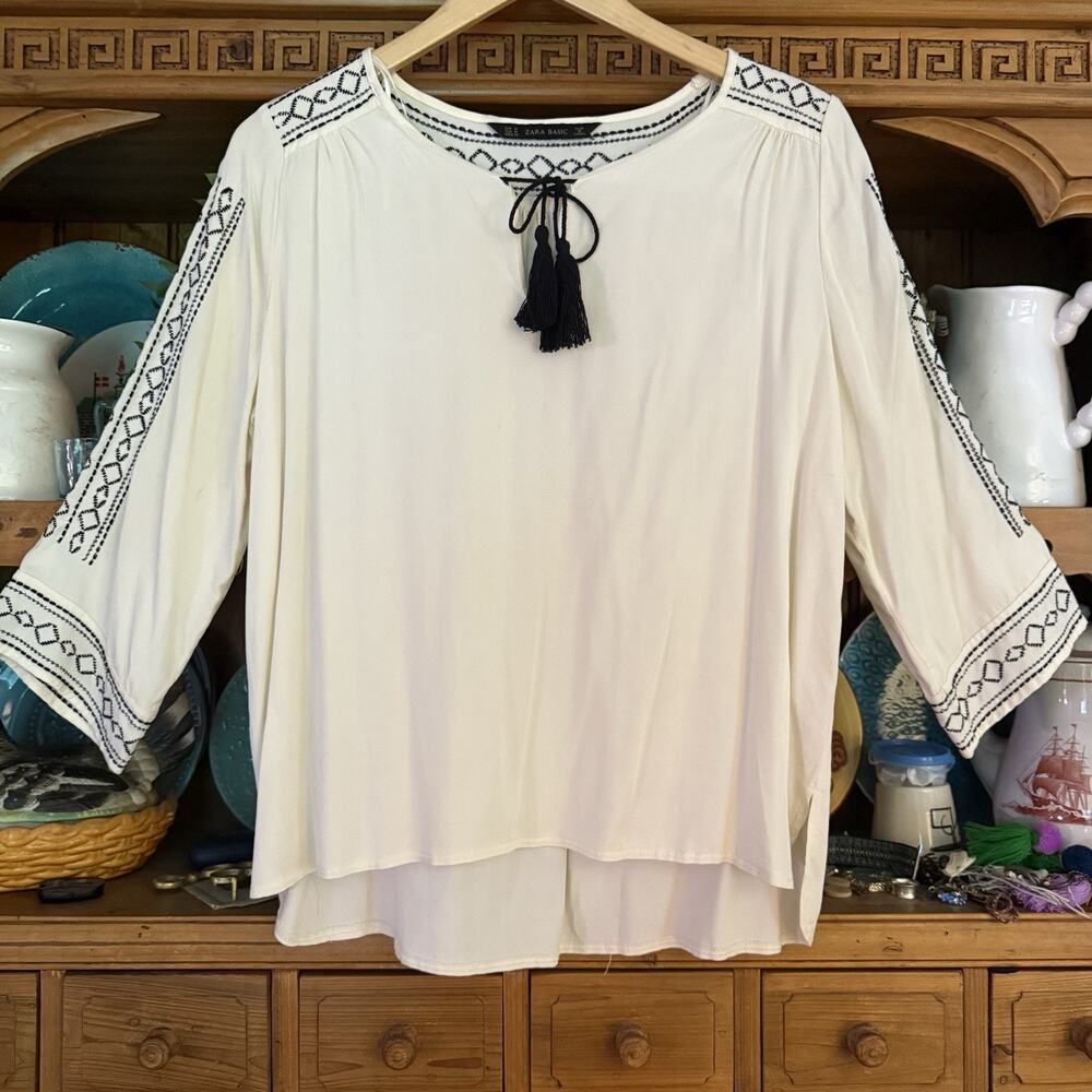 Zara Embroidered Peasant Blouse Top Sz M Ivory w Black Tassels 3/4 Sleeves Boho